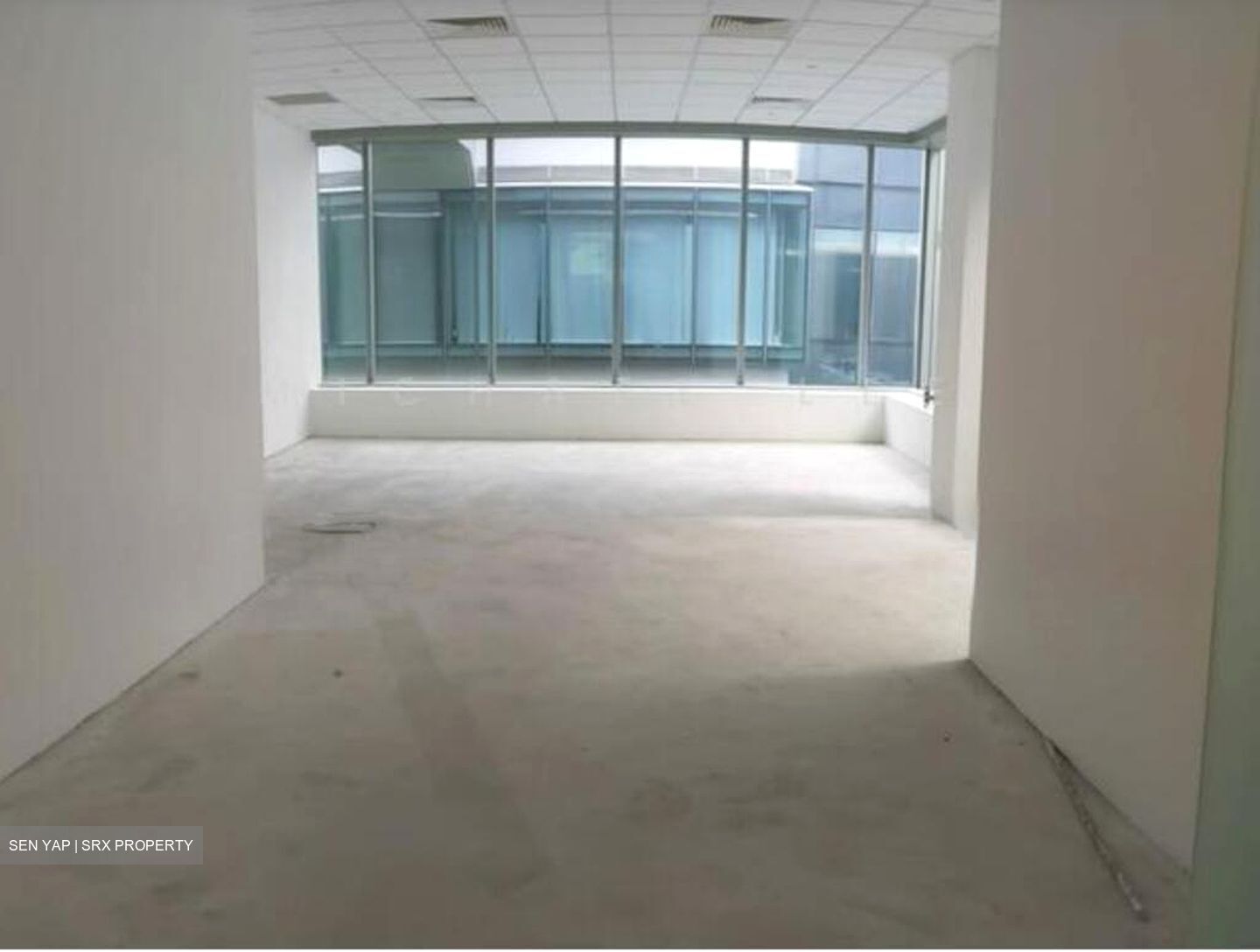SQUARE 2 (D11), Retail #504861721